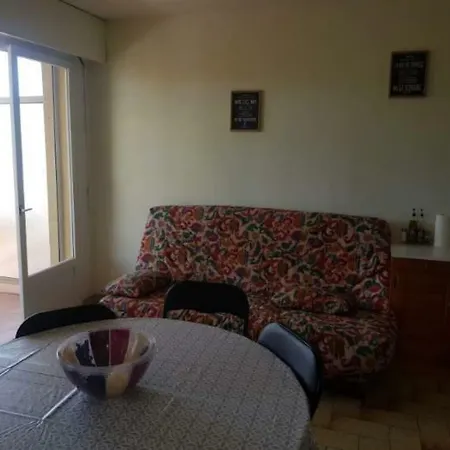 T2 Apartman *